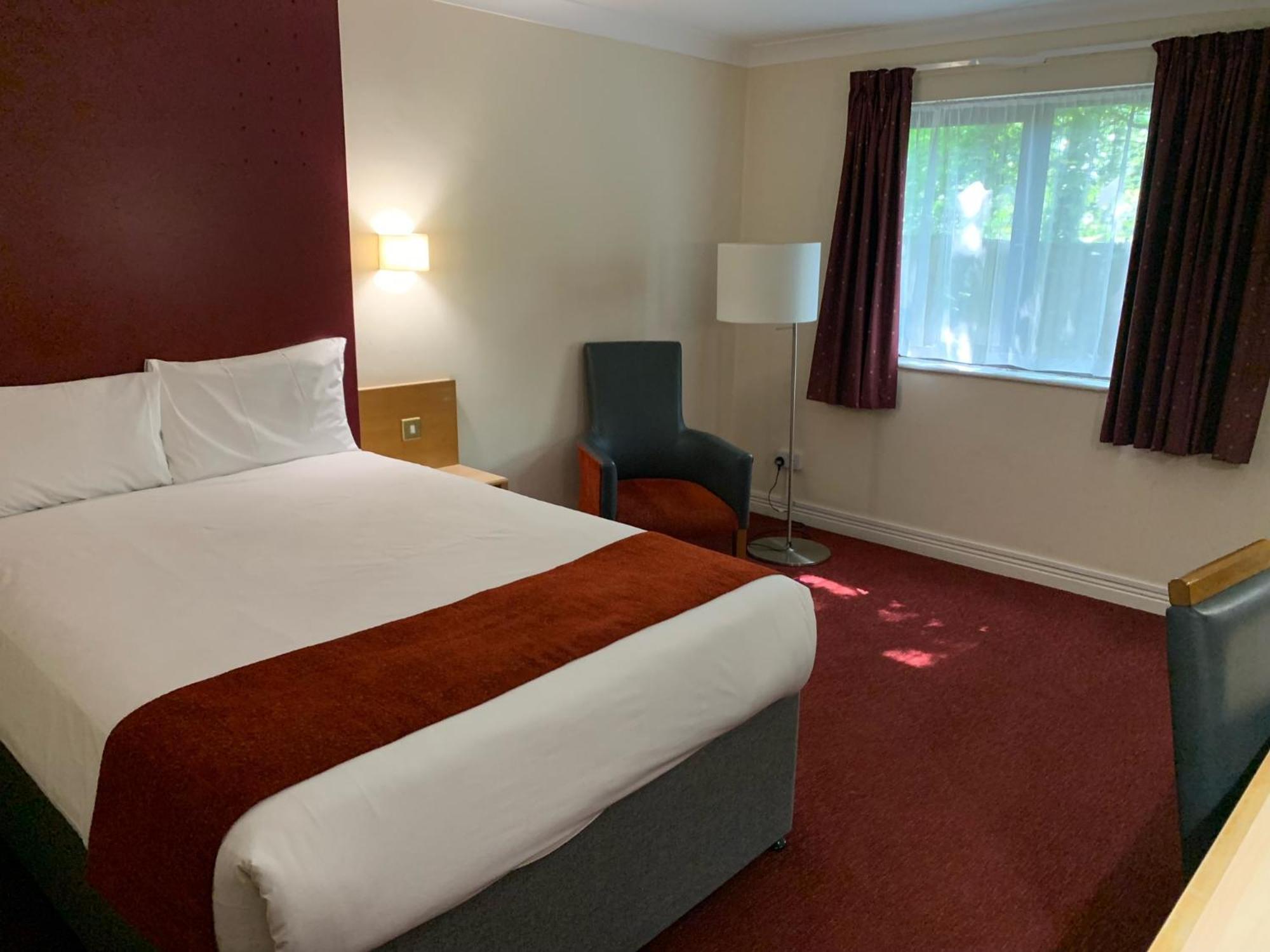Days Inn Southampton Rownhams Chilworth  Exterior photo