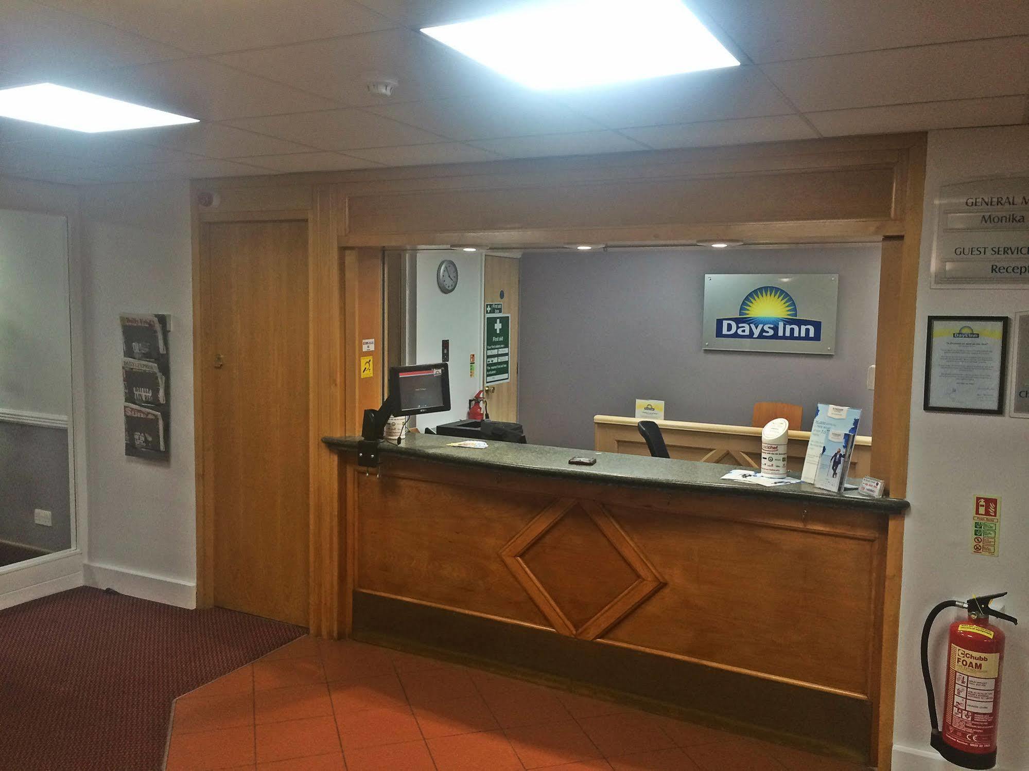 Days Inn Southampton Rownhams Chilworth  Exterior photo